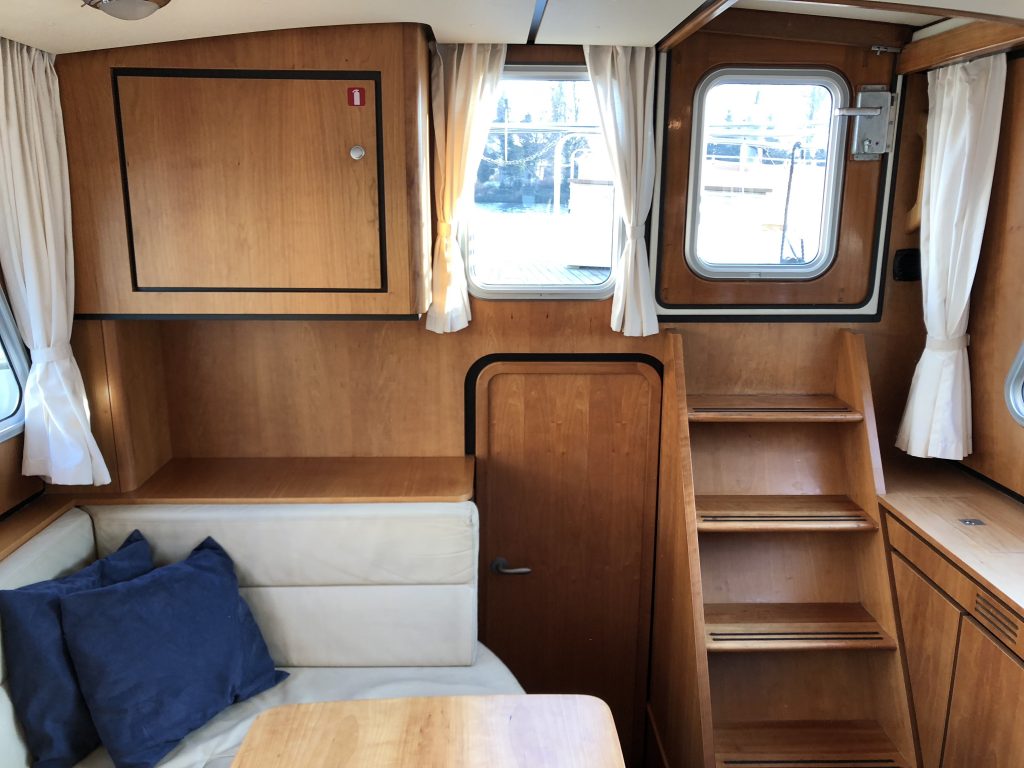 Kleinere Gebrauchsspuren sind natürlich vorhanden