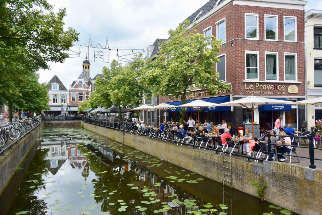 Auch Gastronomie ist im Überfluß vorhanden