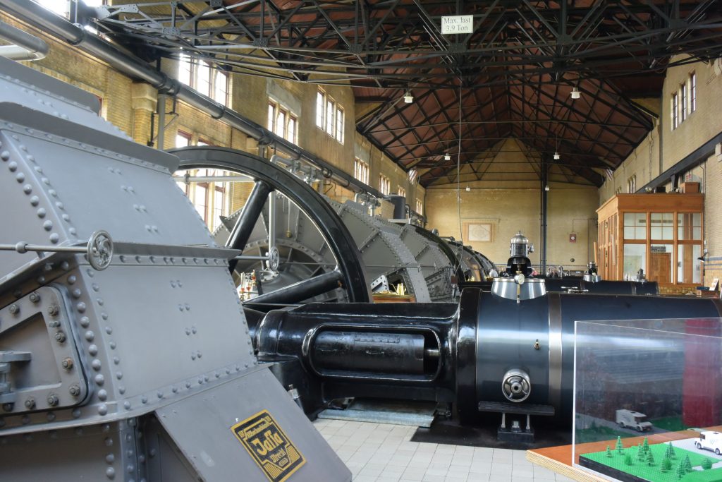 Die Pumpen in Hauptgebäude