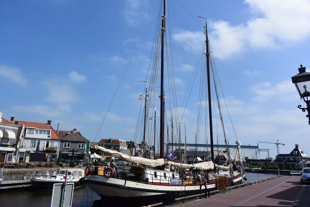 2-Master auf dem Weg zum Meer