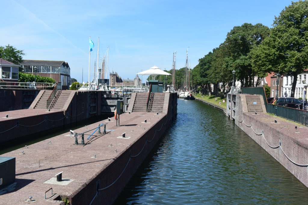 2-Kammer-Schleuse, Hub ca. 30 cm