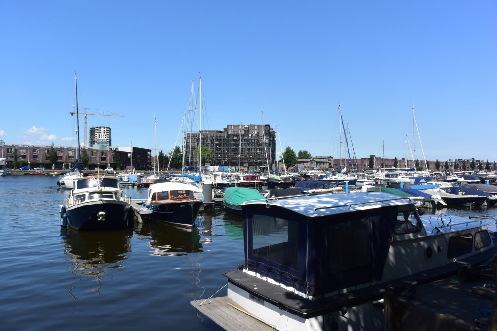 Unsere Marina, östlich vom Zentrum