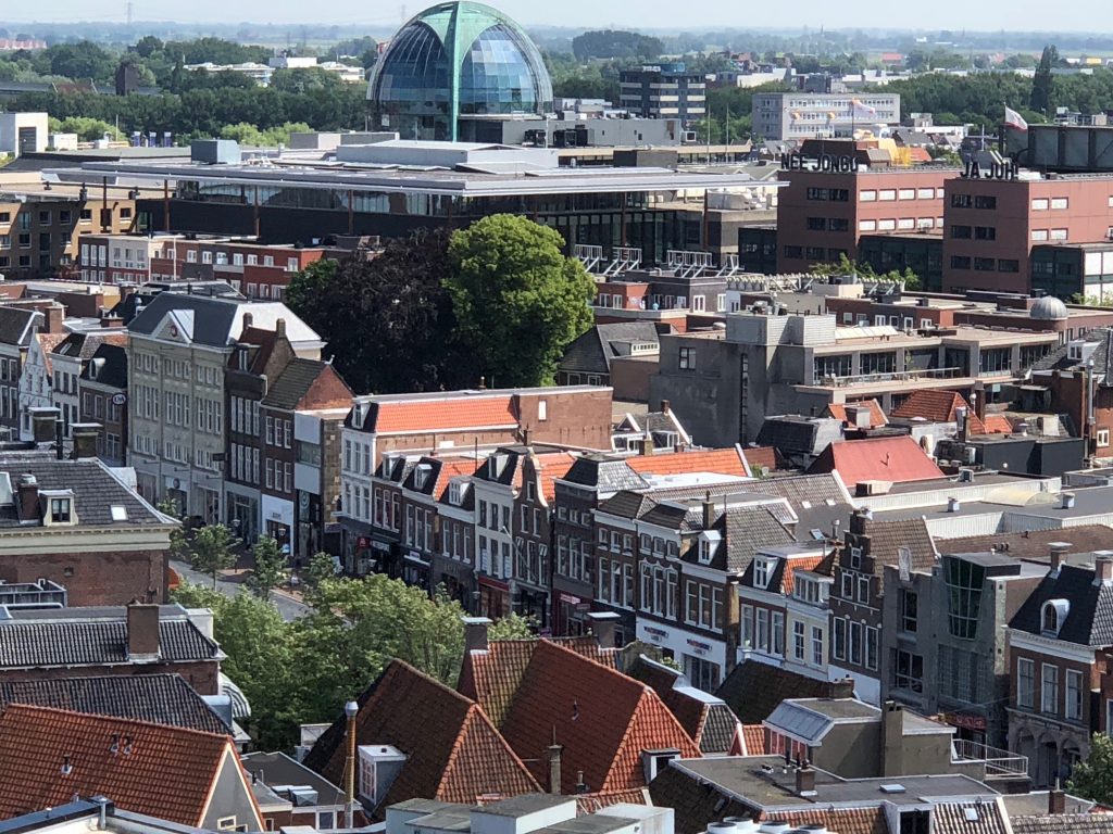Leeuwarden hat noch viele mittelalterliche Häuser