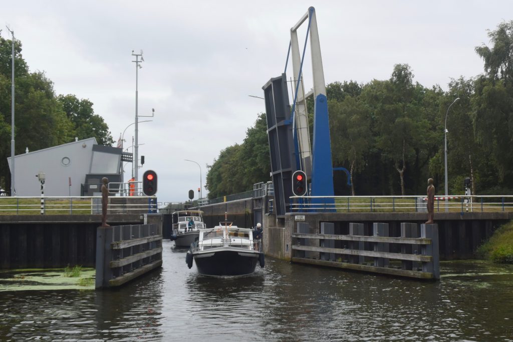 Unverzichtbar, Bleigussfiguren