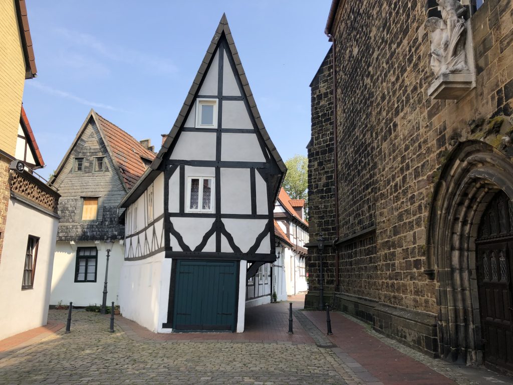 Das Windloch in unmittelbarer Nähe der Martinikirche