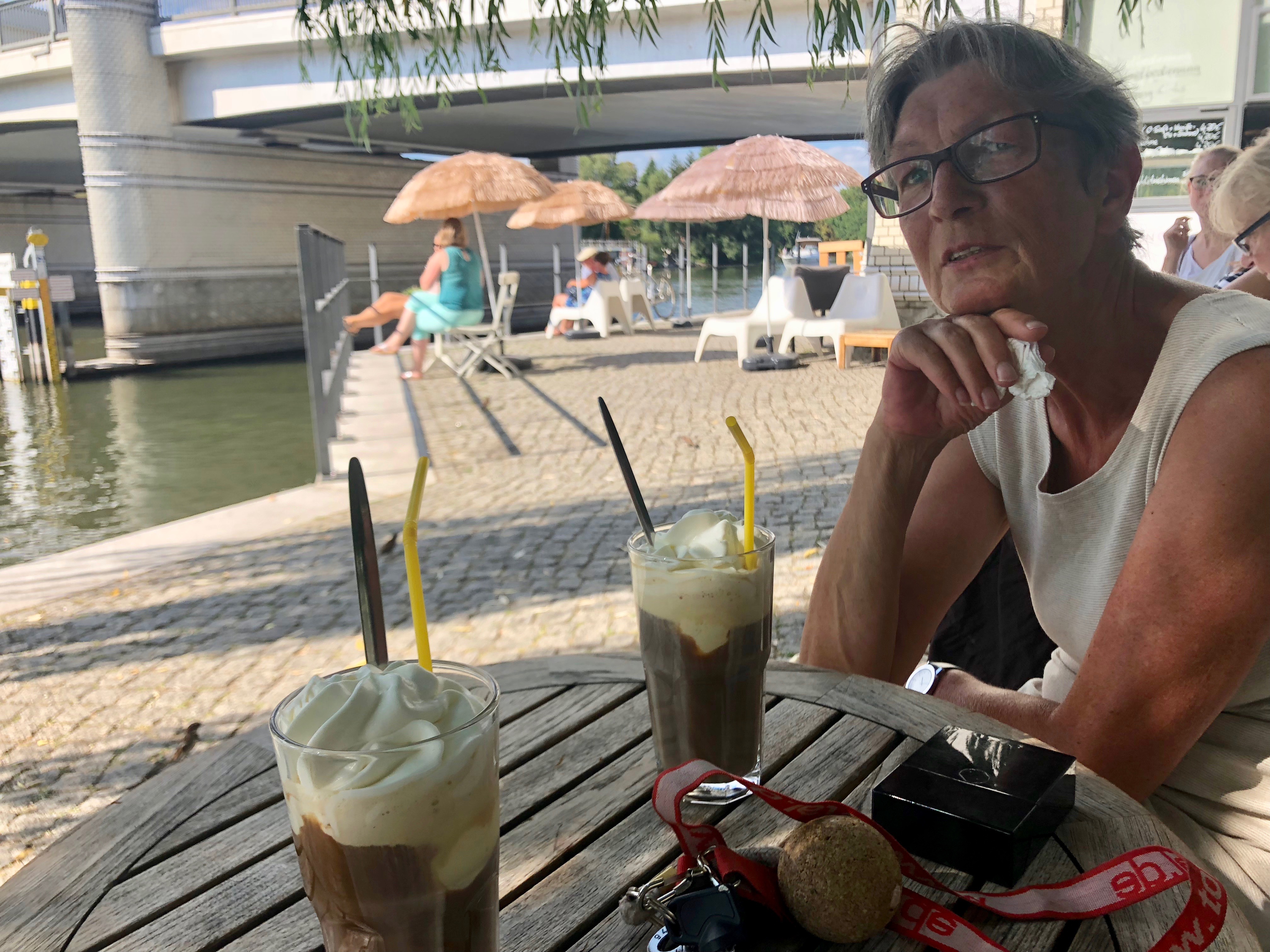 Auch Eiskaffee macht glücklich