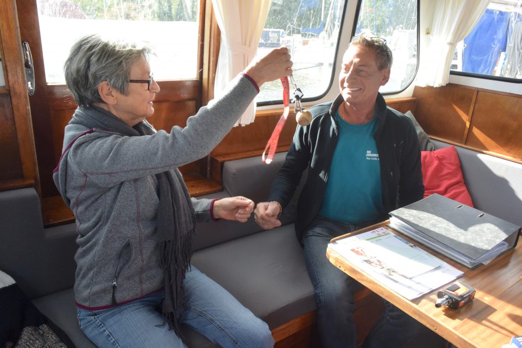 Ein Schiff wechselt seinen Besitzer