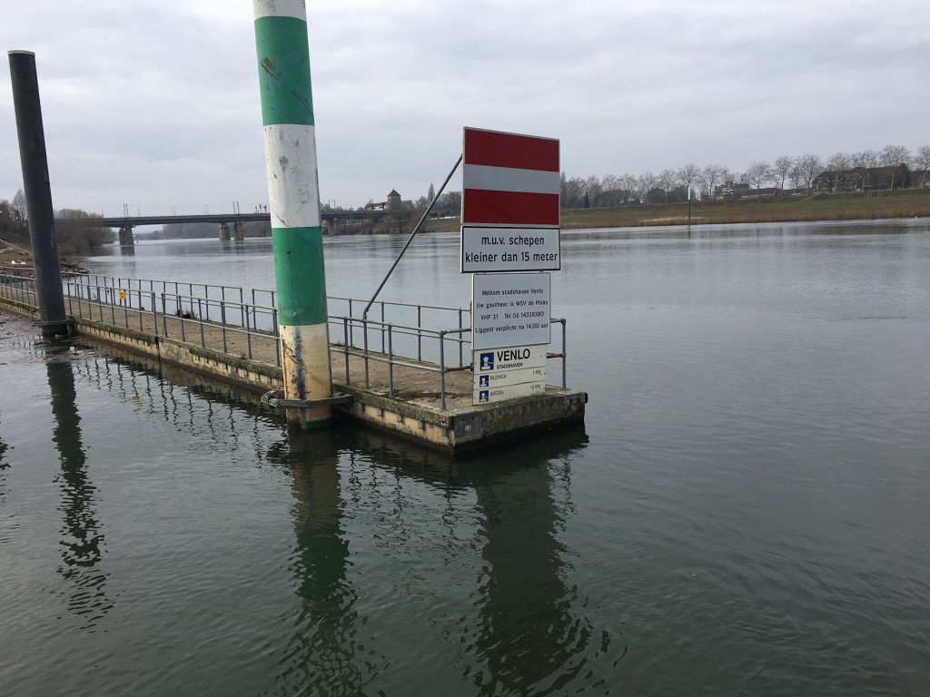 Beim Rausfahren sehen wir, dass wir uns eigentlich hätten anmelden sollen ... sorry!