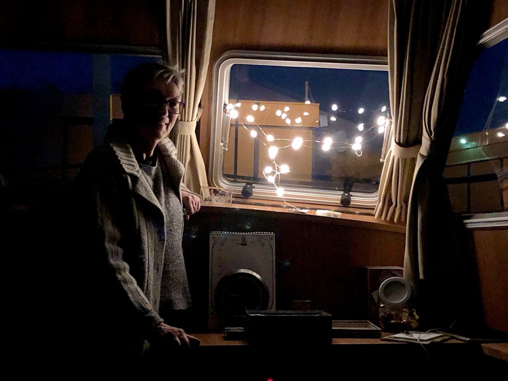 Mit wunderbarer Muschelkette geht's nach 21 Stunden glücklich ins Bett