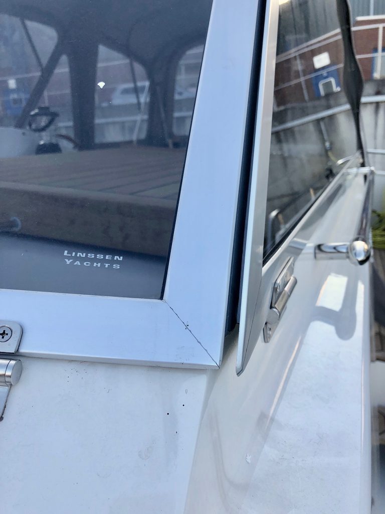 Rahmen verzogen, da hat wohl die Qualitätskontrolle geschlafen