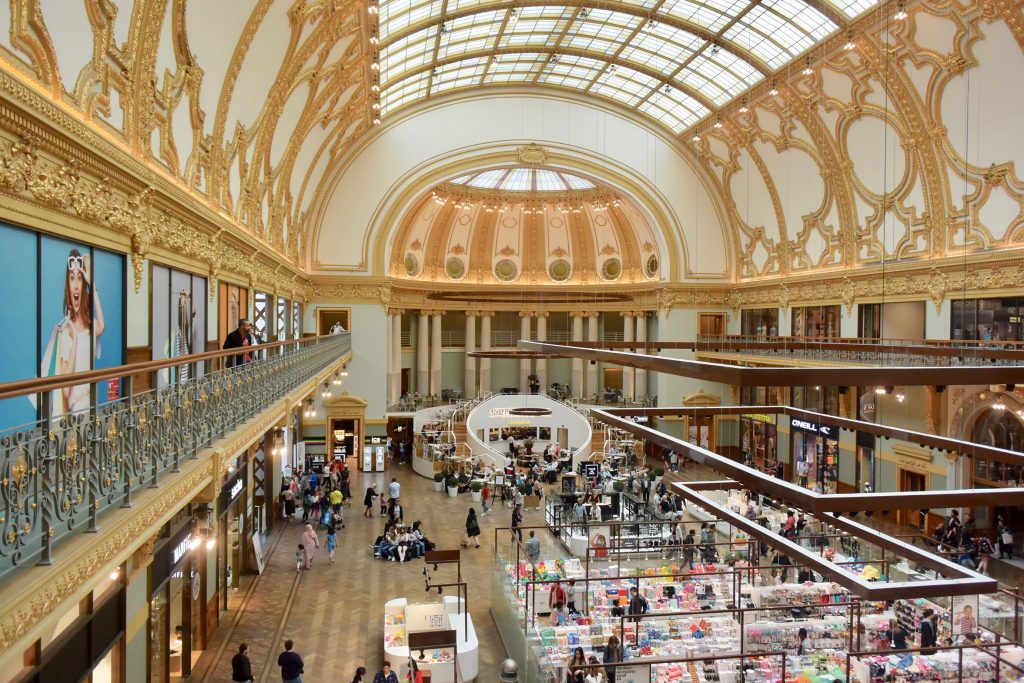 ... jetzt schnöder Einkaufstempel. Schade.