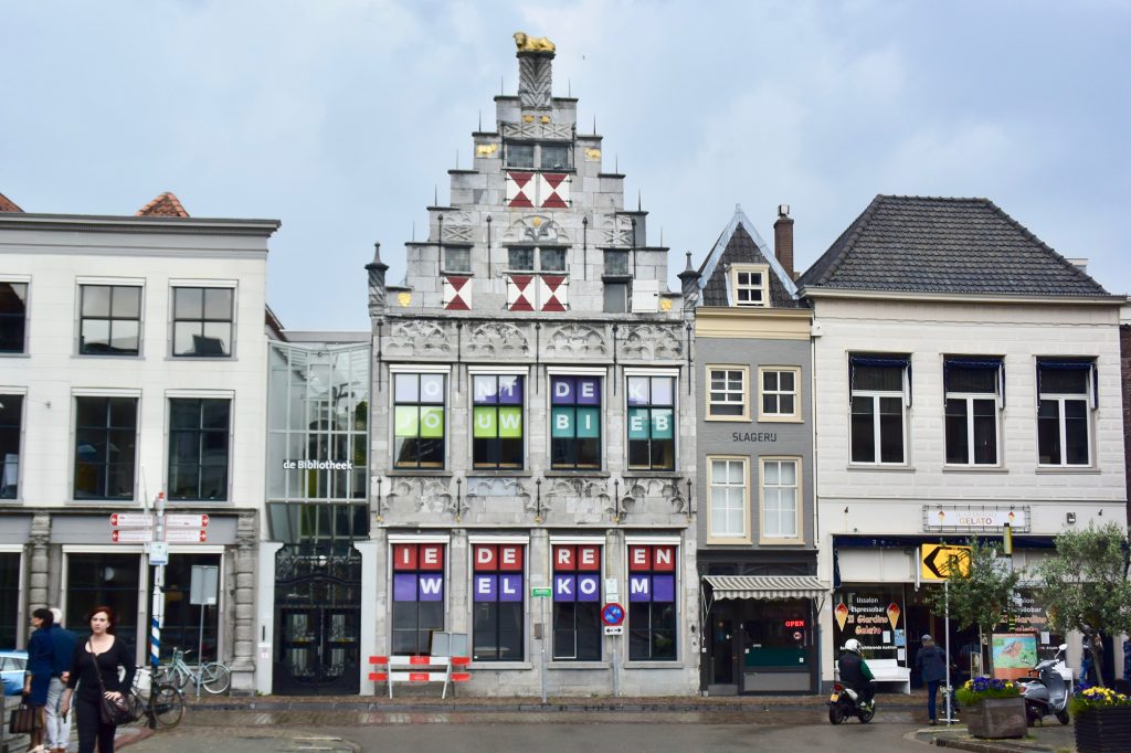 Die Bibliothek am Groenmarkt