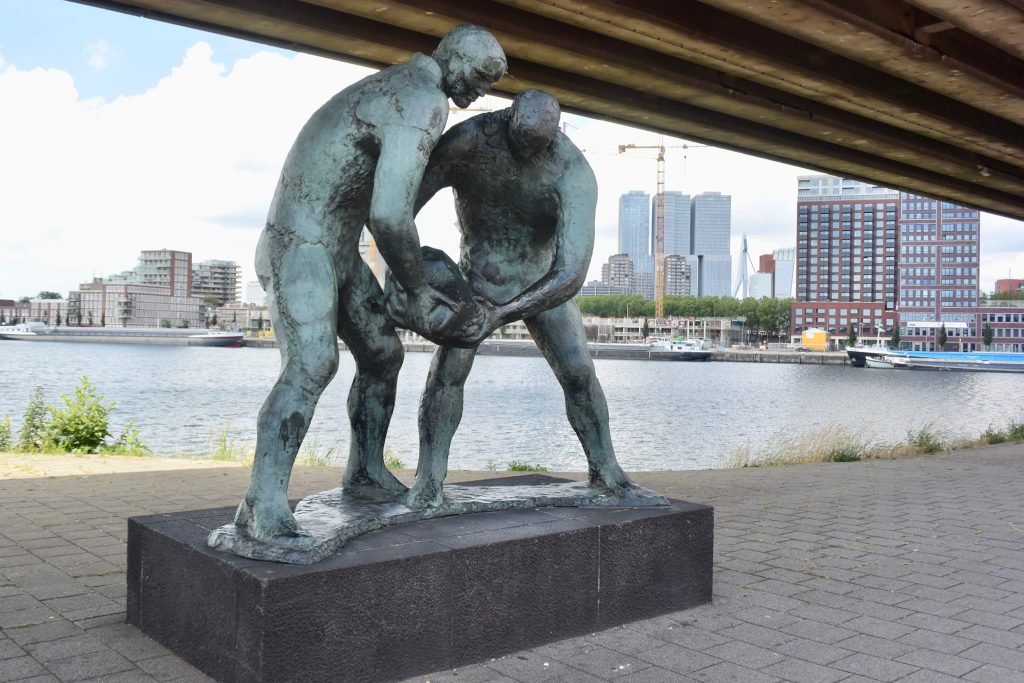 An der Kopfseite des Maashavens