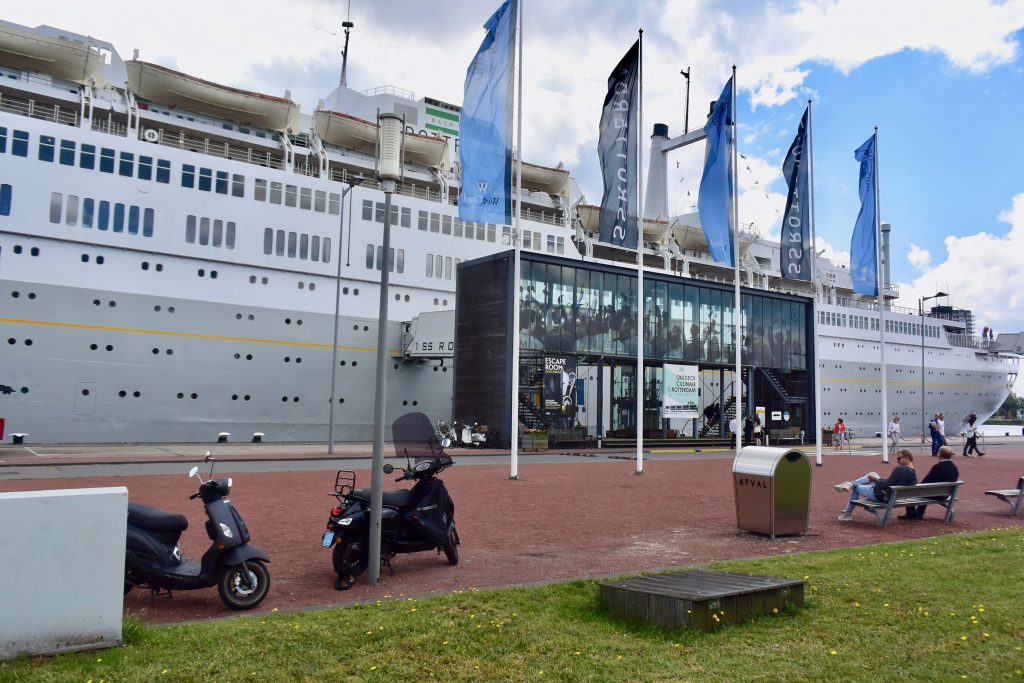 Die "SS Rotterdam" wurde 1959 für die Holland-Amerika-Lijn gebaut und im Liniendienst zwischen Rotterdam und New York eingesetzt