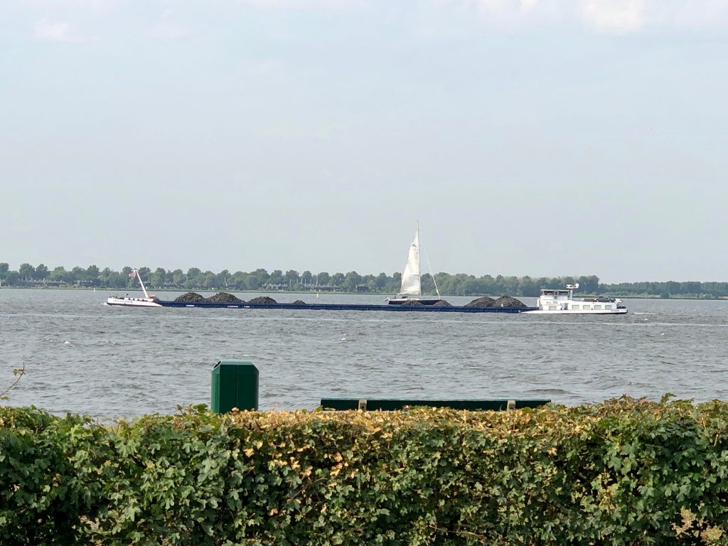 Kohlefrachter, "tiefer gelegt"