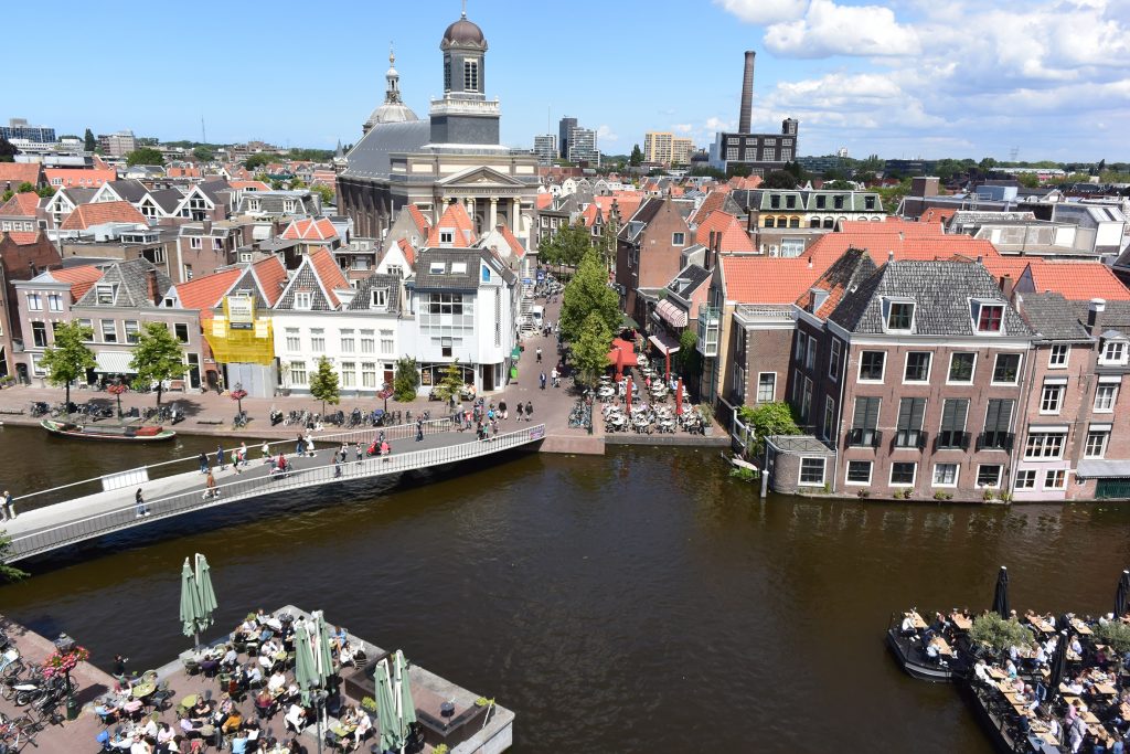 ... auf der Terrasse eines Kaufhauses