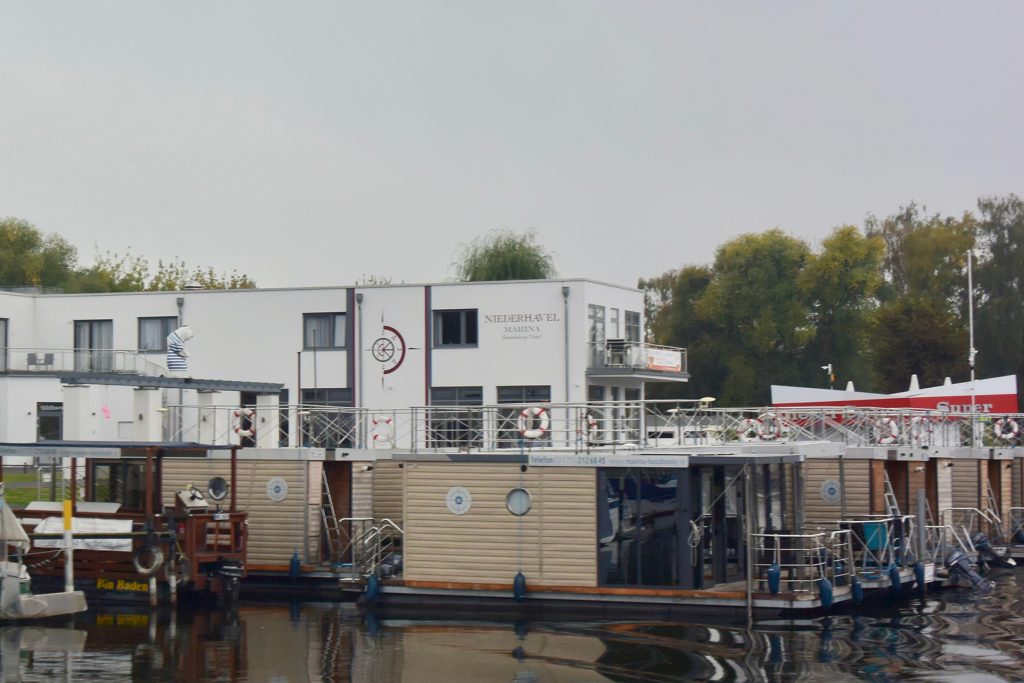 In Brandenburg neue Hausbootanbieter